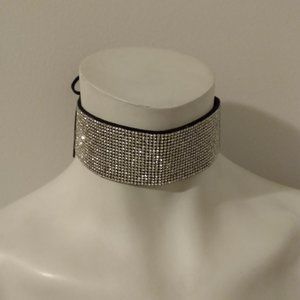 Sparkling Rhinestone Neckband